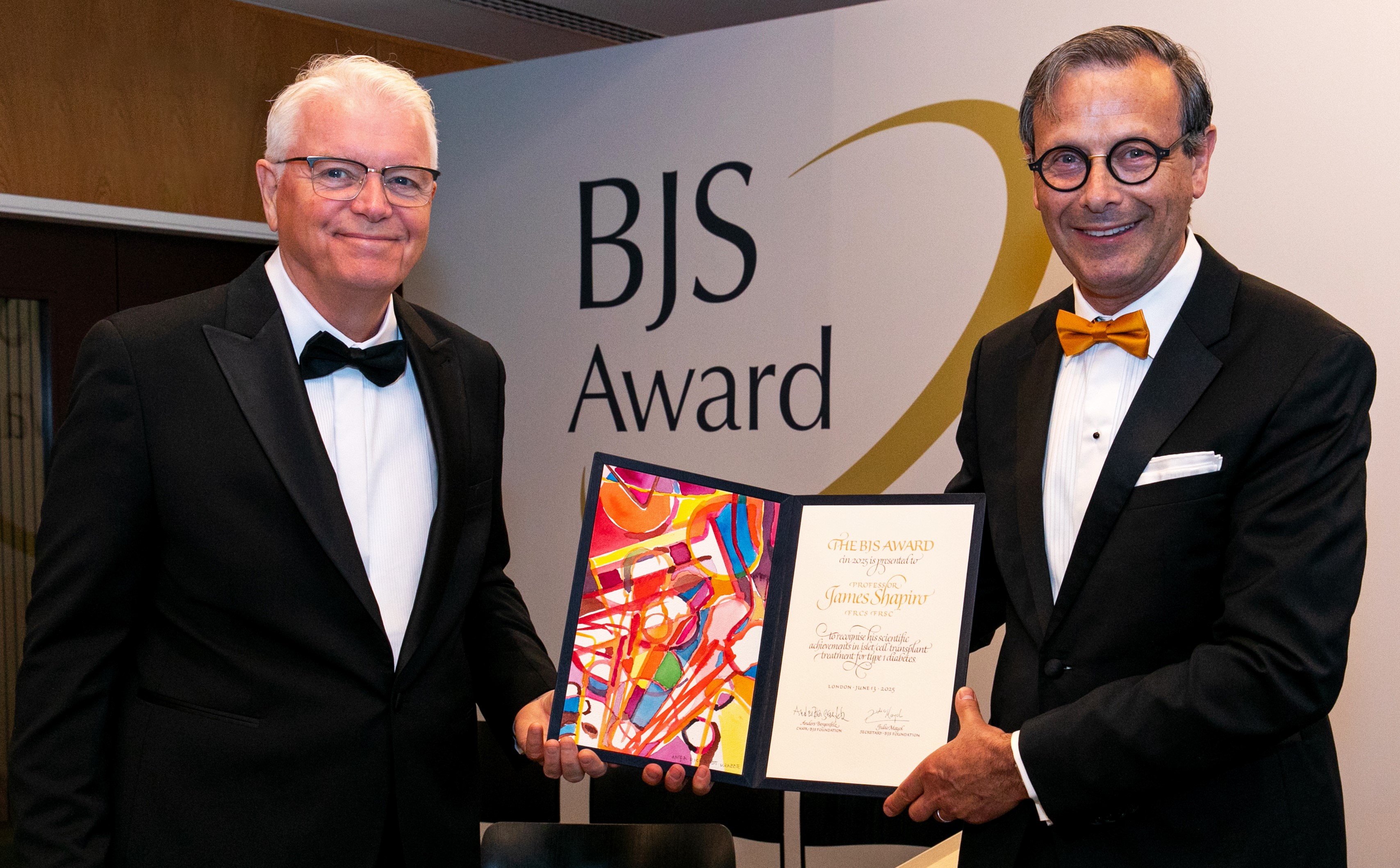 Professor Henrik Kehlet receiving the BJS Award